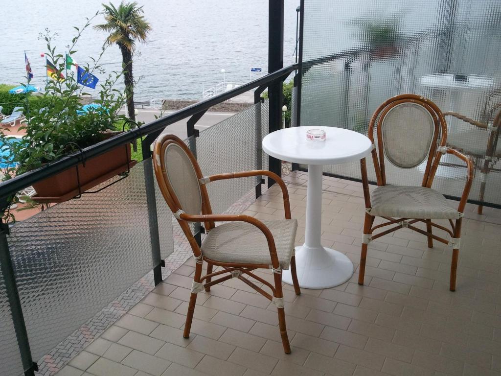 Hotel Caribe - Garda Lake Collection Brenzone sul Garda Rom bilde